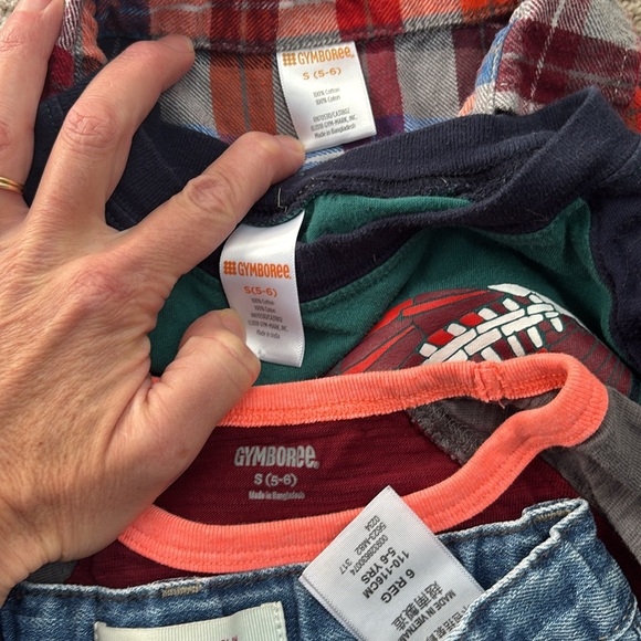 GUC lot of Gymboree tops an Levi jeans, size 5-6 - Picture 2 of 4